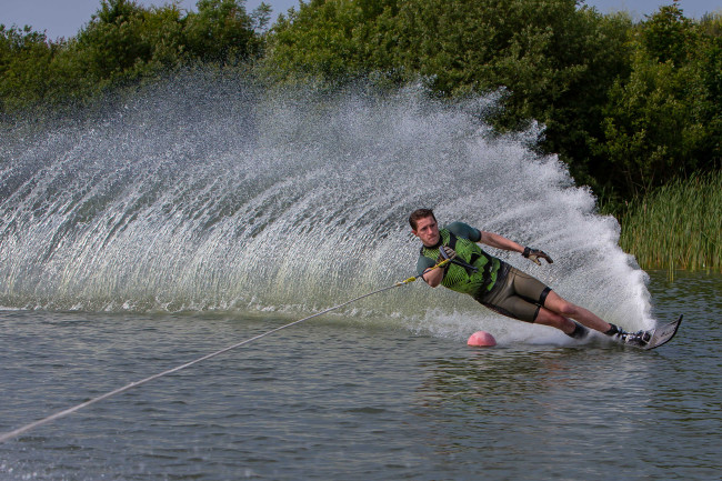 Slalom Ski Water-ski Action Watersports Kent